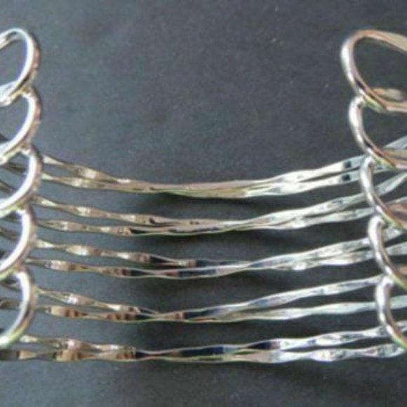 PD-33 Premier Designs Jewelry Adriana Bracelet in Silver RV$32 - Picture 2 of 5